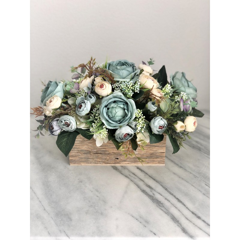 Seidenblumen Arrangement in einem Altholz Gefäss (petrolblau) 3