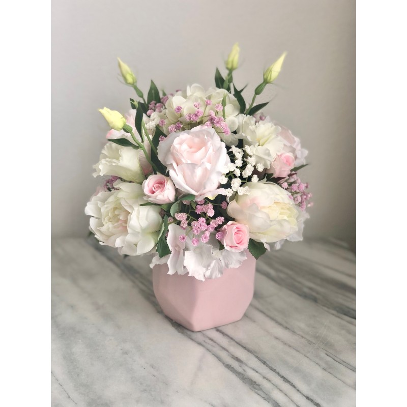 Seidenblumen Arrangement in einer Vase (Puderrosa)