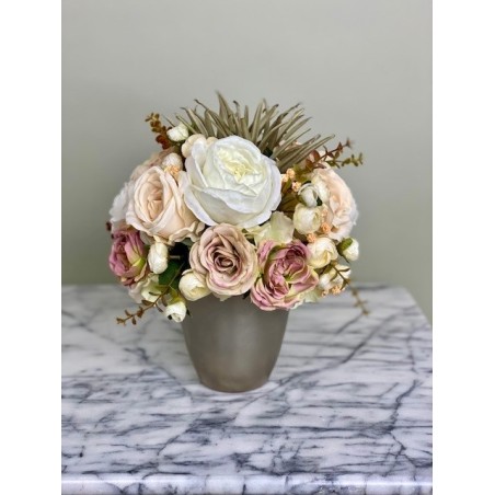 Künstliche Blumen Arrangement in einer Vase