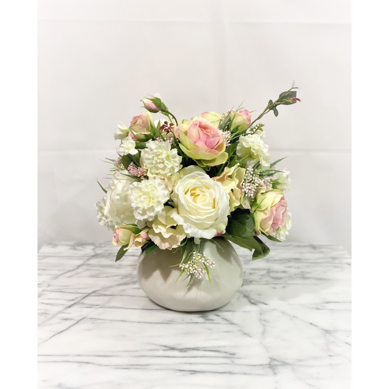 Kunstblumen Arrangement in einer Vase 7