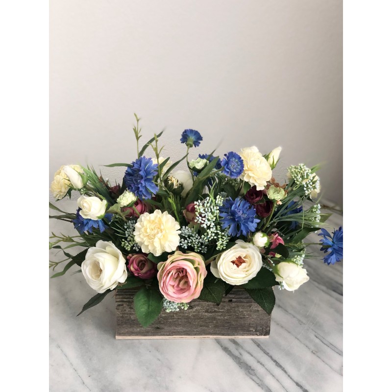 Altholz Kollektion - Kunstblumen Arrangement in einem Holzgefäss