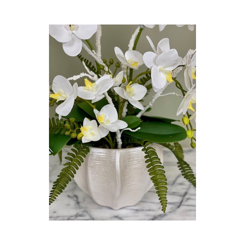 Grosses Arrangement mit Orchidee in einer Vase 5