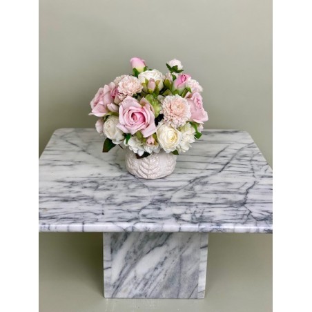 Künstliches Arrangement in einer Vase 2