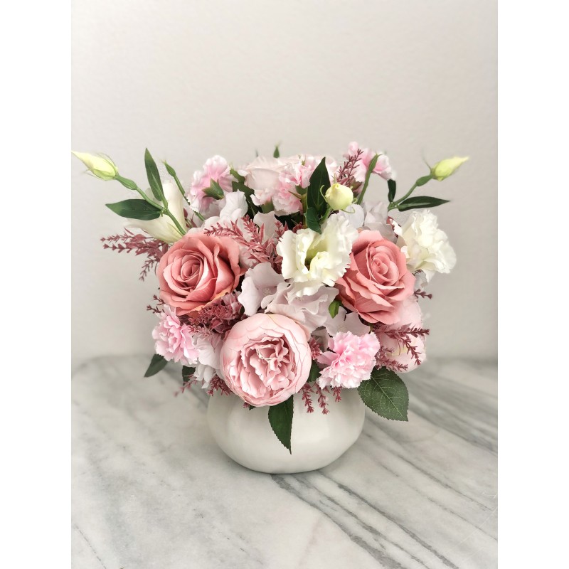 Kunstblumen Arrangement in einer Vase 2