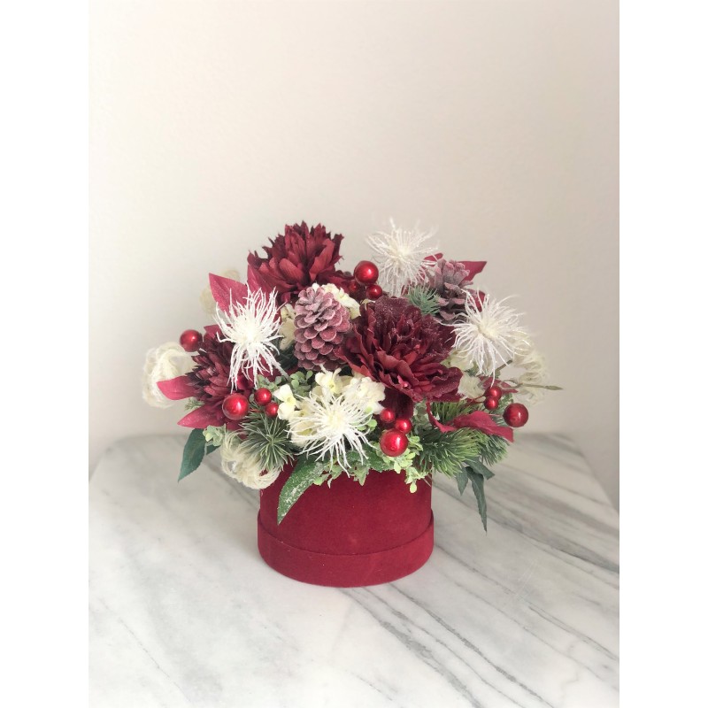 Winterliches Arrangement in einer Velour Box 2