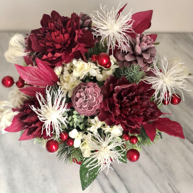 Winterliches Arrangement in einer Velour Box 4