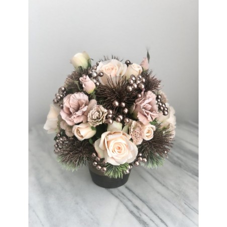 Weihnachtsarrangement in einer Vase 3