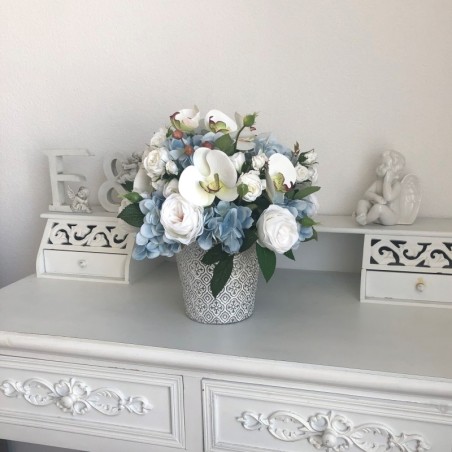  Hortensien und Orchideen in einer Vase 2