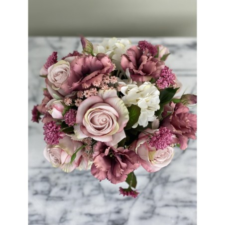 Kunstblumen Arrangement in einer Vase 4