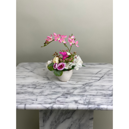 Festes Kunstblumen Arrangement mit Schmetterling 5