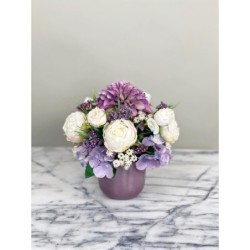 Kleines Arrangement in einer Vase