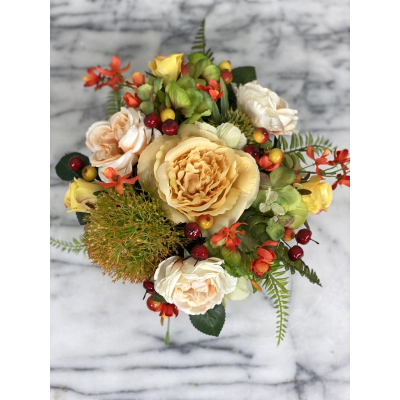 Künstliches Blumen Arrangement in einer Vase 3