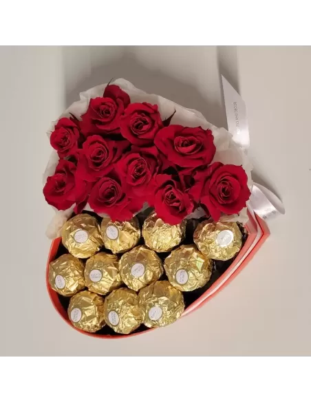 Herzbox mit Rosen Ferrero Rocher
