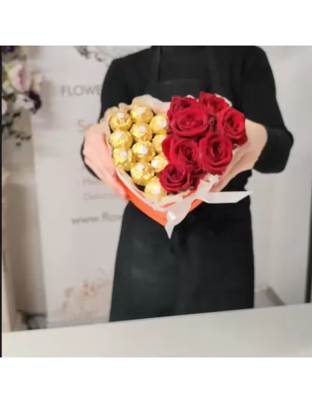 Herzbox mit Rosen Ferrero Rocher