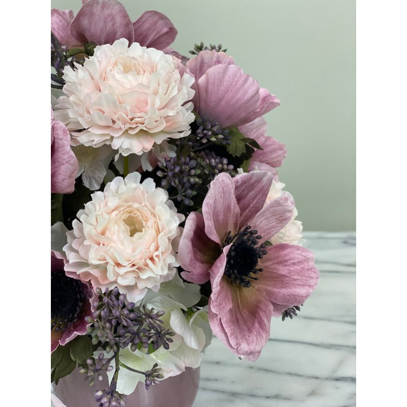 Romantisches Blumenarrangement in Rosatönen 4