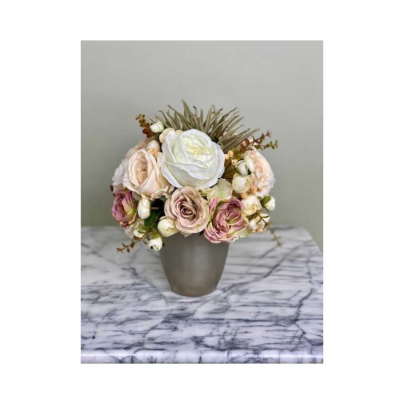 Künstliche Blumen Arrangement in einer Vase