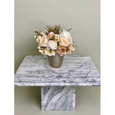 Künstliche Blumen Arrangement in einer Vase 2