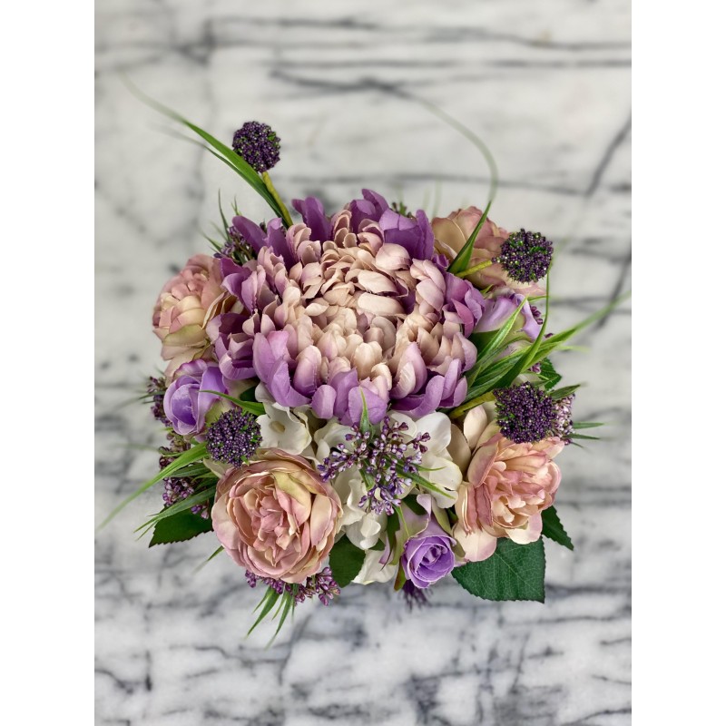 Kleines Arrangement in einer Vase xx270 4