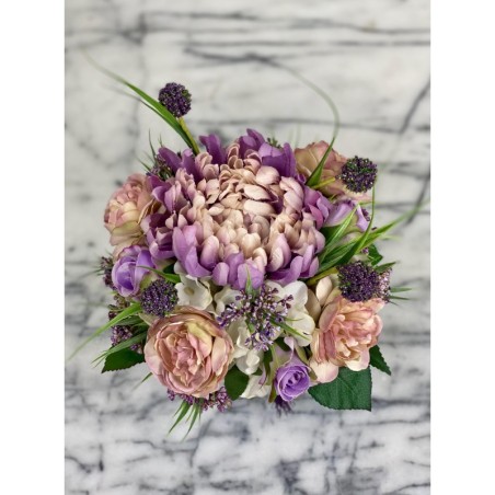 Kleines Arrangement in einer Vase xx270 4