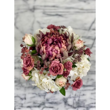 Kleines Arrangement in einer Vase befestigt 4