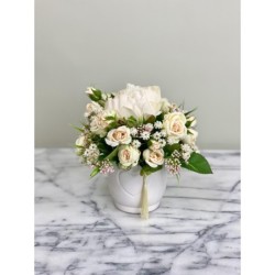 Kleines Arrangement in einer Vase