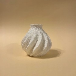 3D-gedruckte Vase mit strukturiertem Design