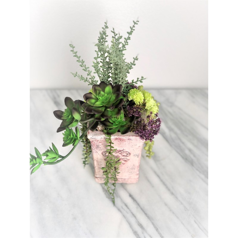 Künstliche Sukkulenten in einer Vase aus Beton 2