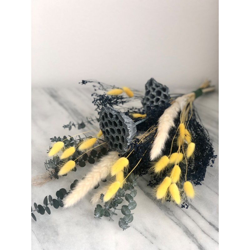 Eleganter Trockenblumenstrauss 3