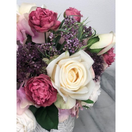 Buntes Arrangement in einer Vase besfestigt 5