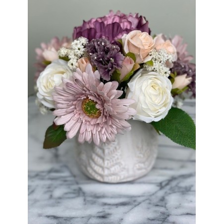 Kunstblumen Arrangement in einer Vase befestigt 3