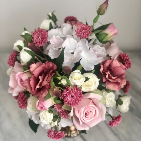 Wunderschönes Arrangement in einer Vase 3