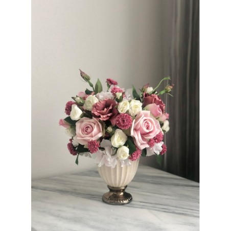 Wunderschönes Arrangement in einer Vase 5