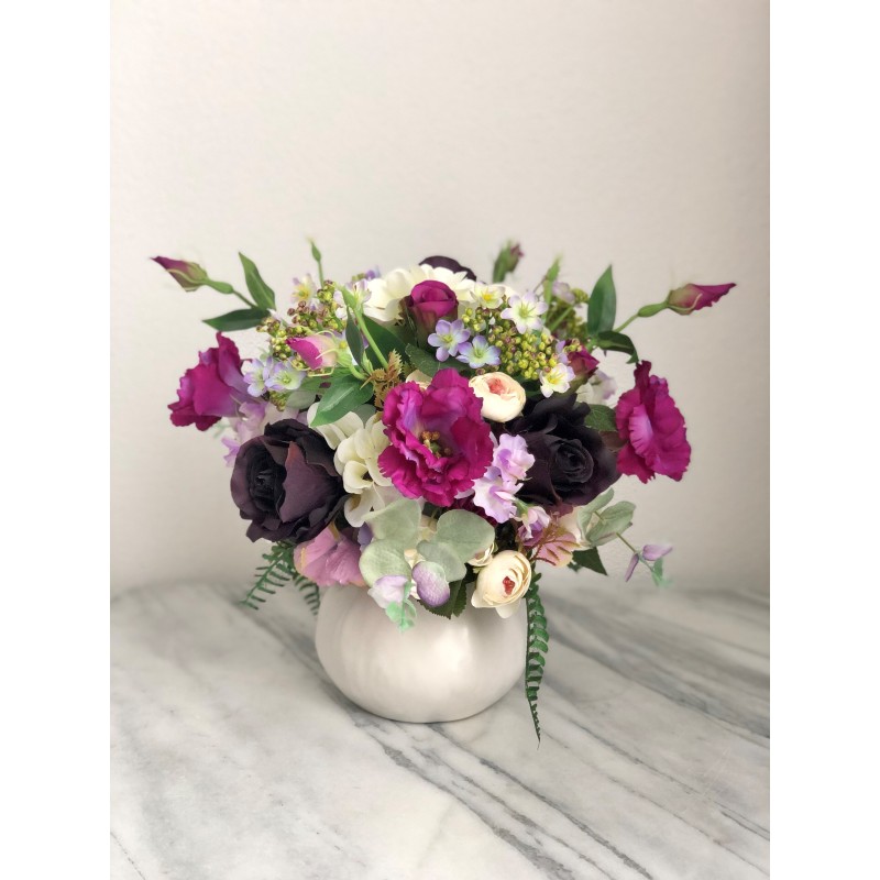 Seindenblumen Arrangement in einer Vase