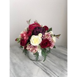 Seidenblumen Arrangement in einer Vase (silber) 2